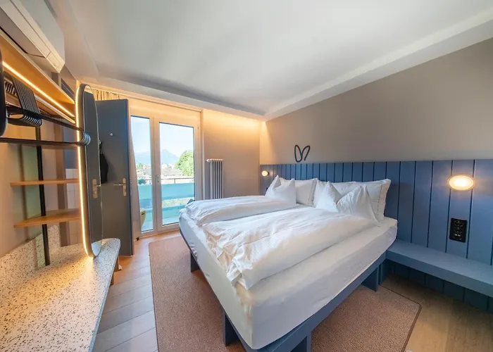 Hop Apartments & Suites