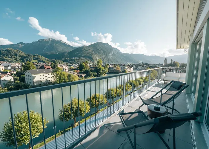 Hop Apartments & Suites