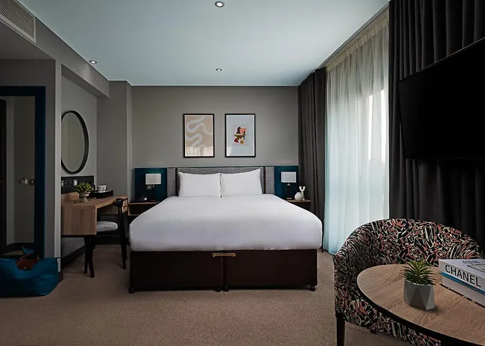 George Limerick Hotel