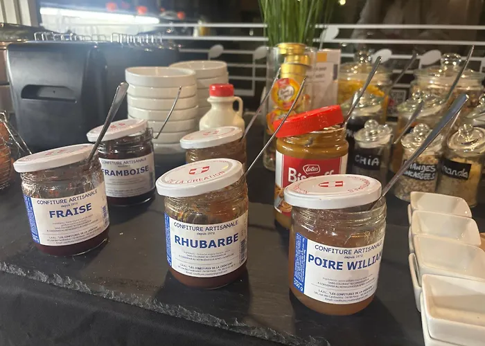 Logis Hotel Des Acacias Lille Neuville En Ferrain, Restaurant L'Acacias Gourmand