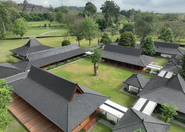 Manohara Borobudur Cultural Center