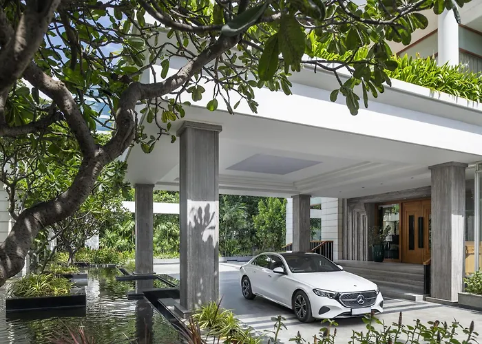 The Raintree St Marys Road