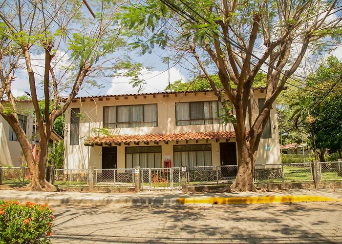 Nacazcol Hotel Y Villas