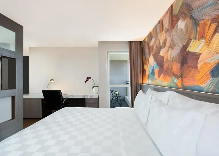 Swiss-Belinn Manyar