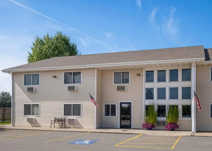 Super 8 By Wyndham Lewistown Hotel