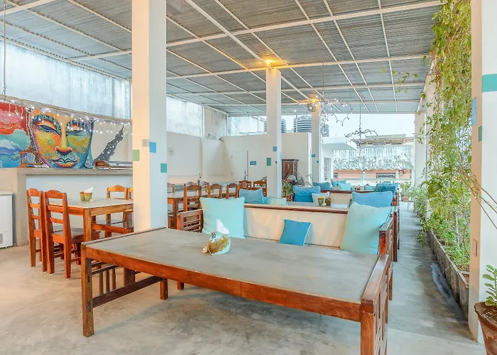 Itsy Hotels Red Lotus Heritage, Promenade Beach
