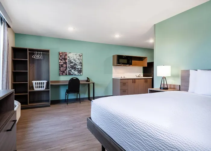 Echo Suites Extended Stay By Wyndham Springfield Airport Plz