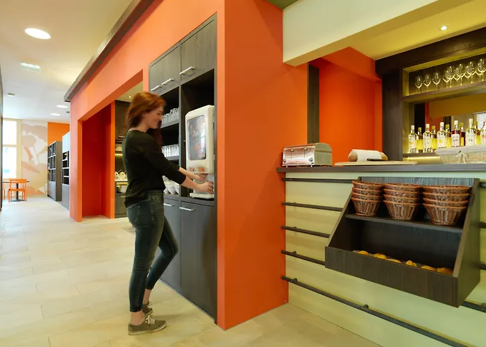 Hwest Hotel