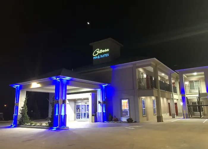 Catoosa Inn & Suites