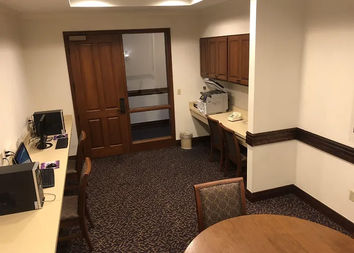 The Cook Hotel And Conference Center At Lsu