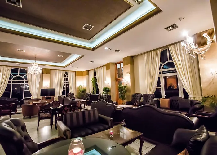 Kouros Hotel