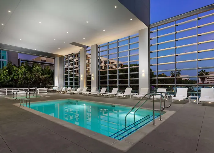Hampton Inn & Suites Santa Monica