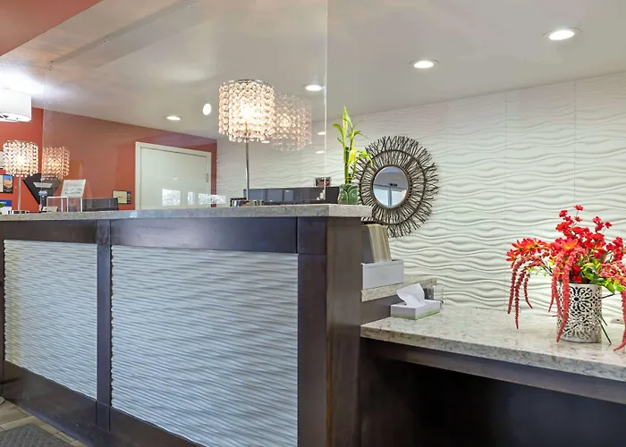 Best Western Plus Downtown North San Antonio