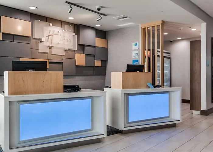 Holiday Inn Express & Suites Dallas North - Addison By Ihg