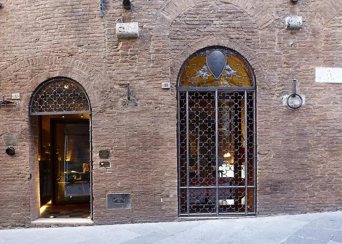 Palazzetto Rosso - Art Hotel