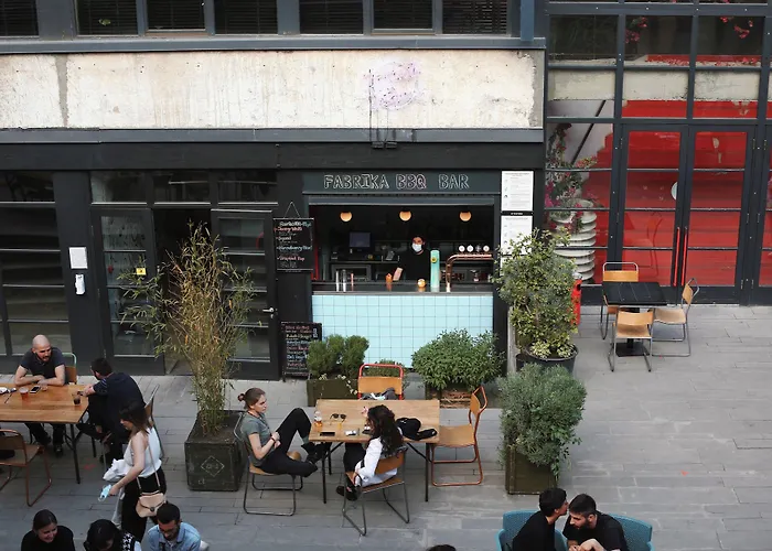 Fabrika Hostel & Suites