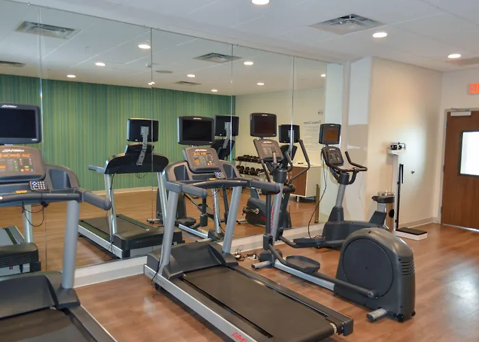 Holiday Inn Express & Suites - Charlotte Ne - University Area By Ihg