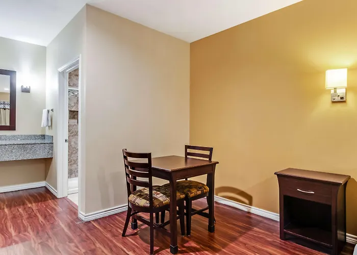 Americas Best Value Inn - Fm 529