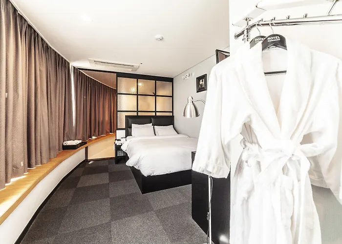 Gangneung Tourist Hotel