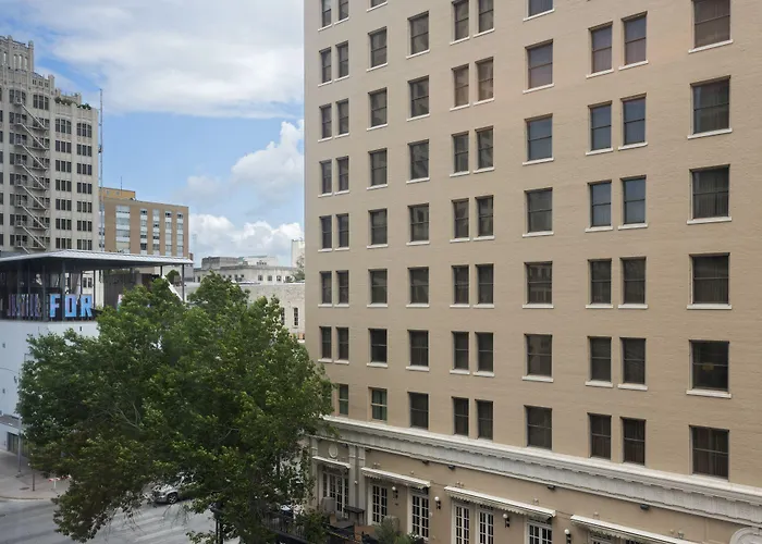 Element By Marriott Austin Downtown Hotel