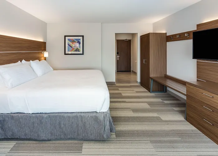 Holiday Inn Express & Suites - Rice Lake By Ihg