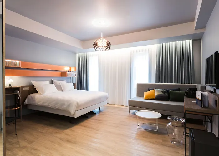 Golden Tulip Saint Malo- Le Grand Be