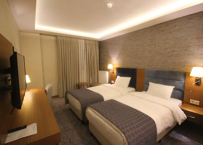 Garden Zara Hotel
