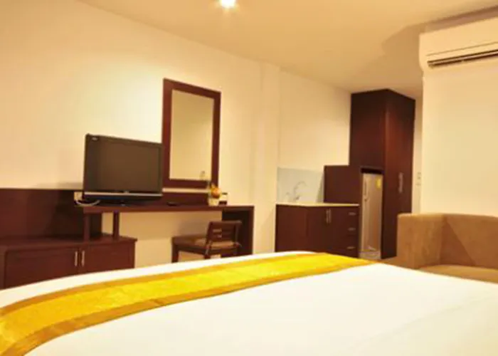 Paragon Suites Resort