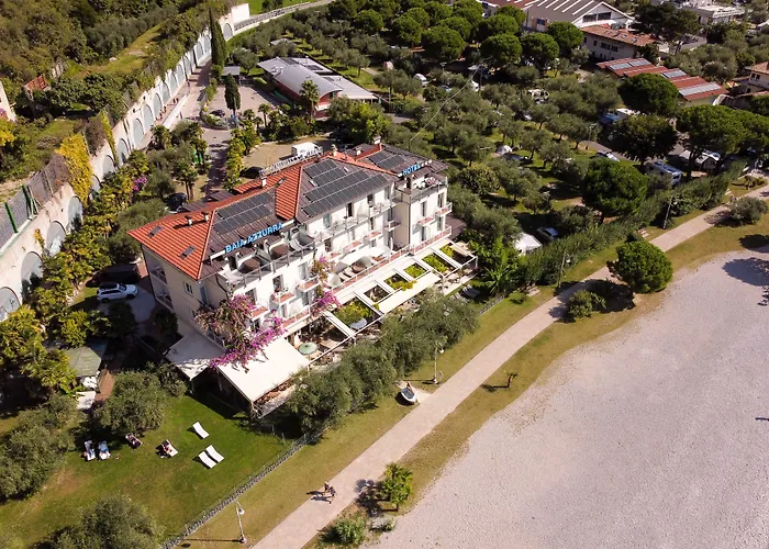 Hotel Baia Azzurra - Lake Front