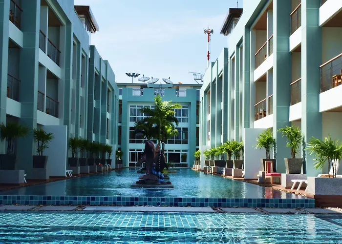 Phi Phi Harbour View Hotel