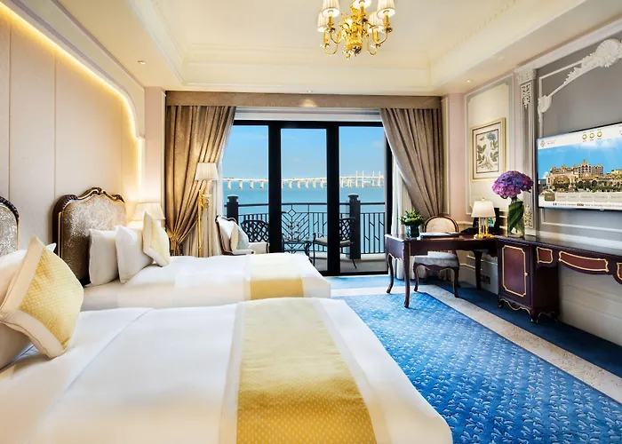 Legend Palace Hotel