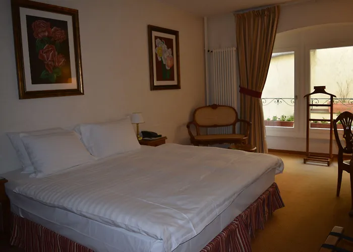 Hotel De La Couronne