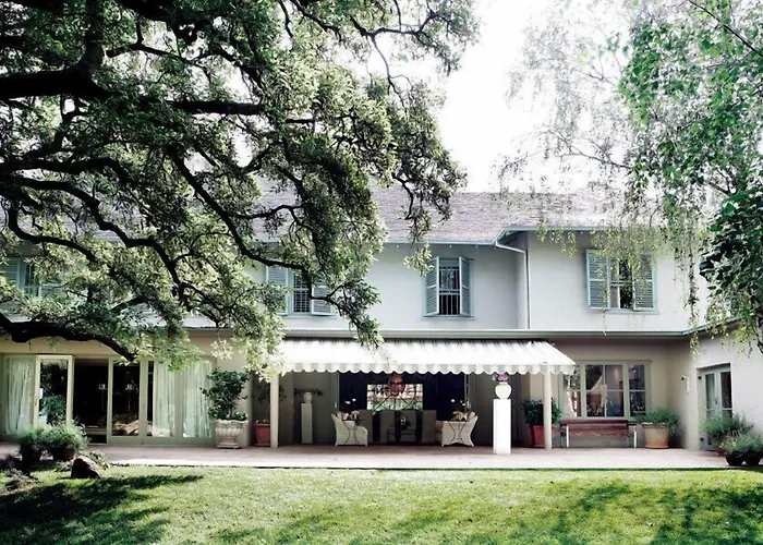 Hoeveld House
