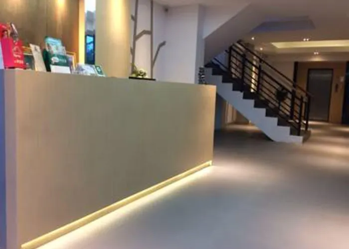 B Boutique Hotel