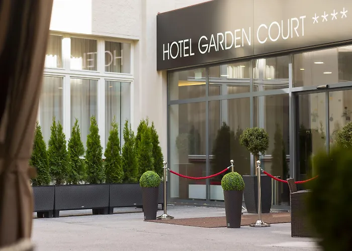Hotel Garden Court