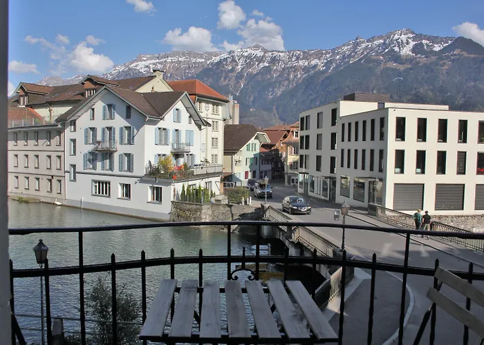 The Aarburg Hotel & Cafe