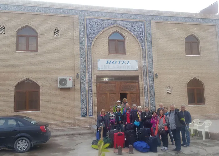 Islambek Hotel & Travel