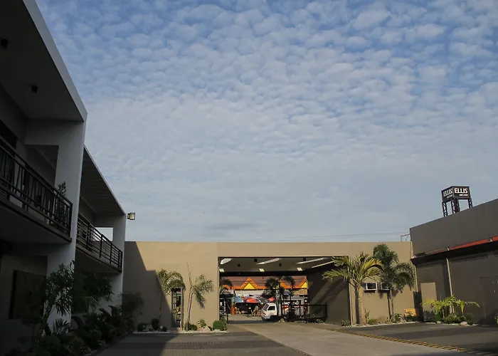 The Horizon Suites And Arcade