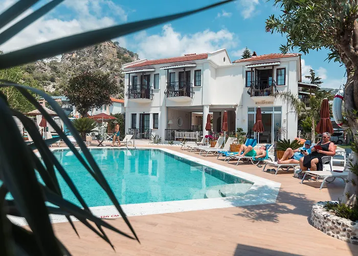 Bronze Hotel