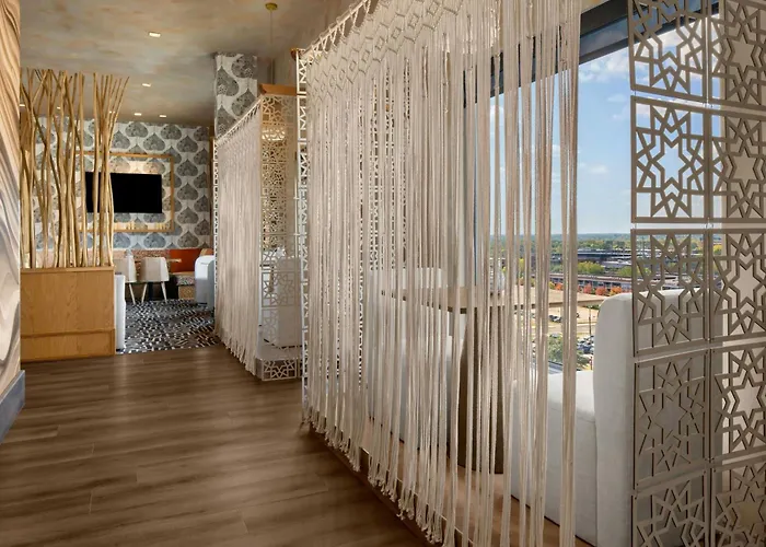 Ac Hotel By Marriott Columbus Downtown