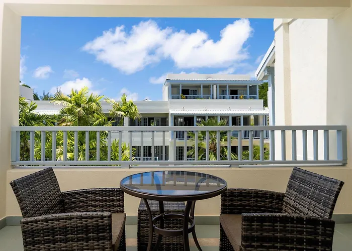 Savannah Beach Club Hotel