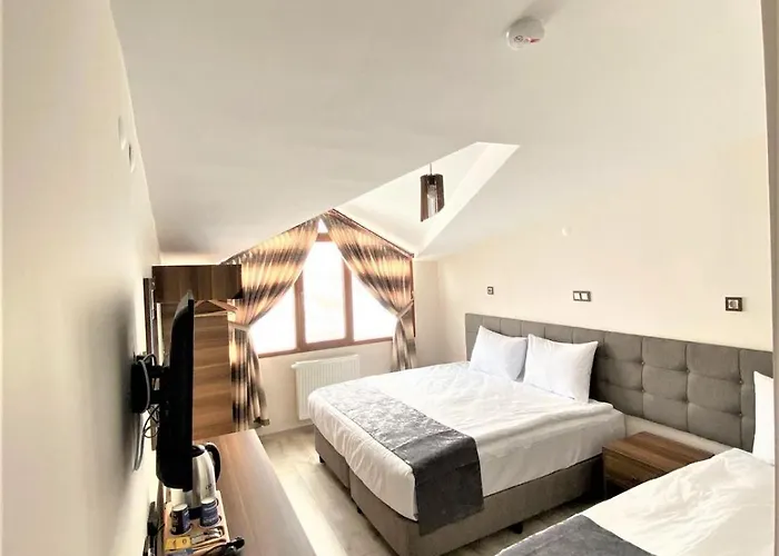 Zuemruet Palas Otel