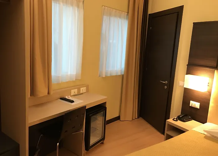 Hotel Alveri