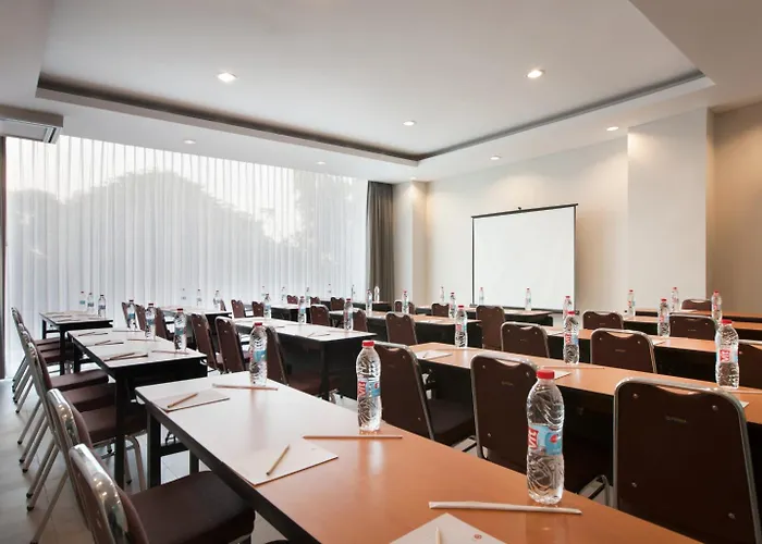 Amaris Hotel Darmo Surabaya