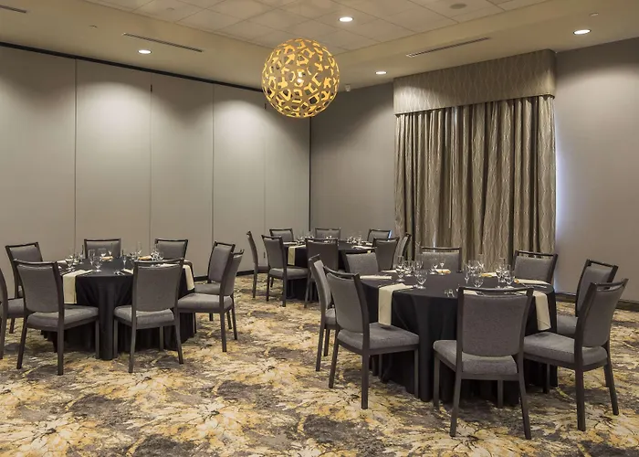 Hilton Garden Inn Pittsburgh Airport