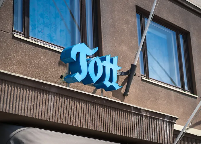 Summer Hotel Tott