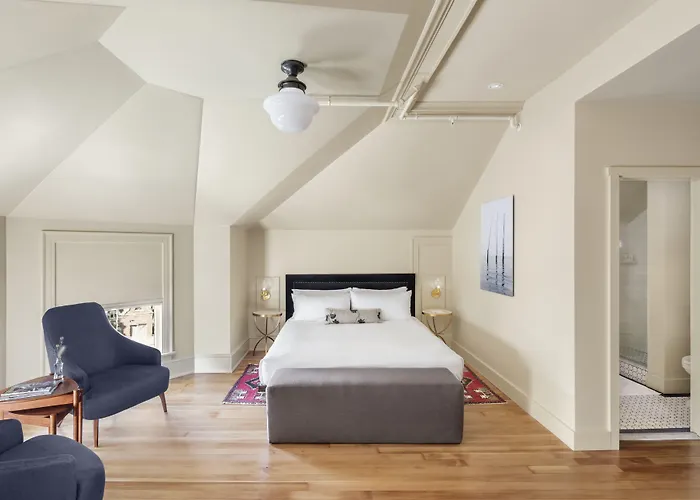 The Francis Hotel