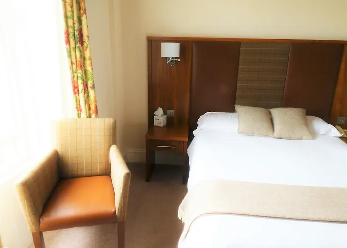 Mackays Hotel