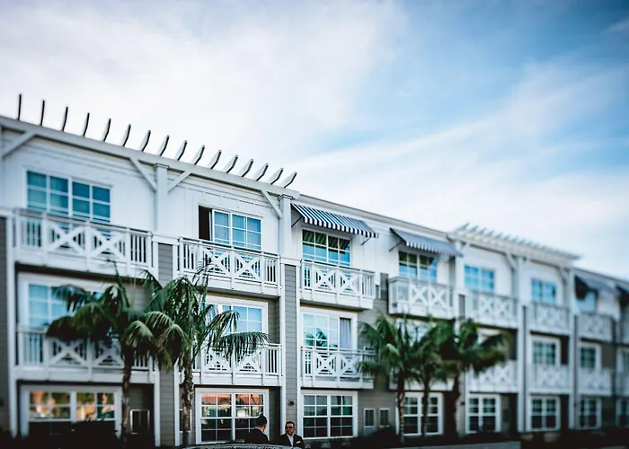Inn At The Pier Pismo Beach, Curio Collection By Hilton