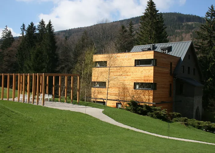 Hotel & Garden U Holubu